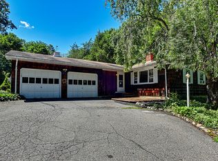 7 Benton Rd, Columbia, NJ 07832