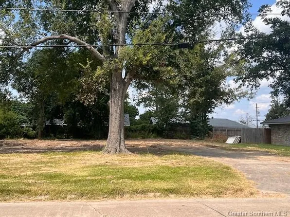 424 Louisiana Ave, Sulphur, LA 70663
