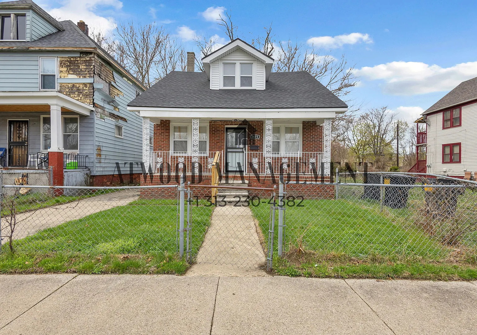 Fully Renovated 3-Bedroom Home Move-In Ready for You! — Photo 1