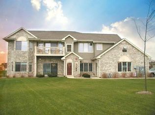 1420 Sunnyslope Dr, Racine, WI 53406