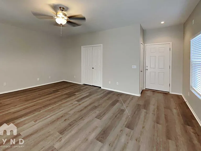 15219 W Shaw Butte Dr — Photo 6