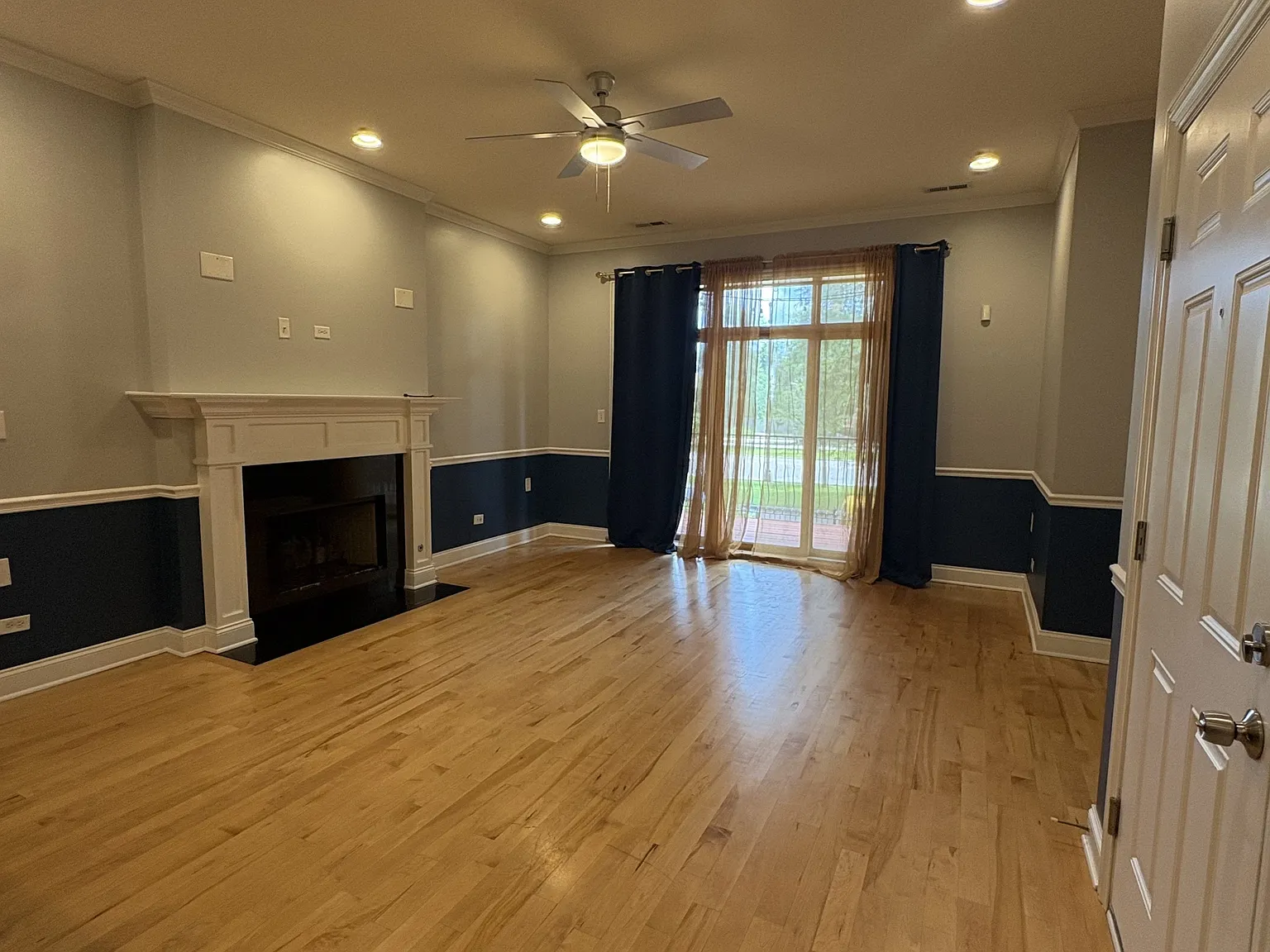 4218 South King Drive - 1 — Photo 2