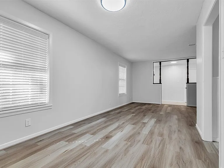 23311 Nichols Sawmill Rd — Photo 10