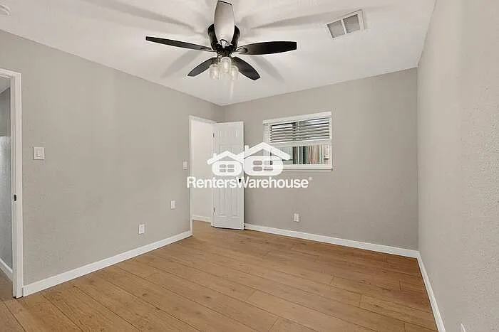 913 Overdowns Dr — Photo 45