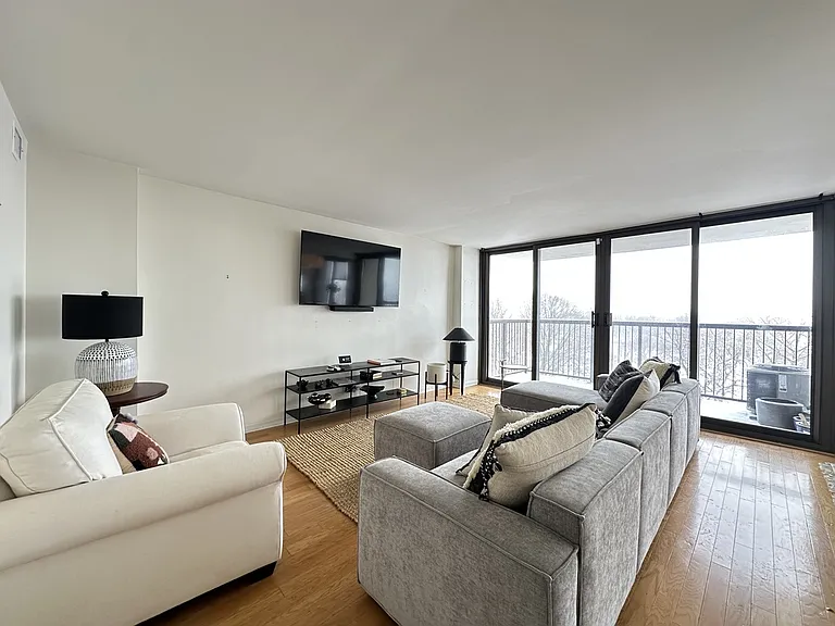 6701 S Crandon Ave #E05P — Photo 11