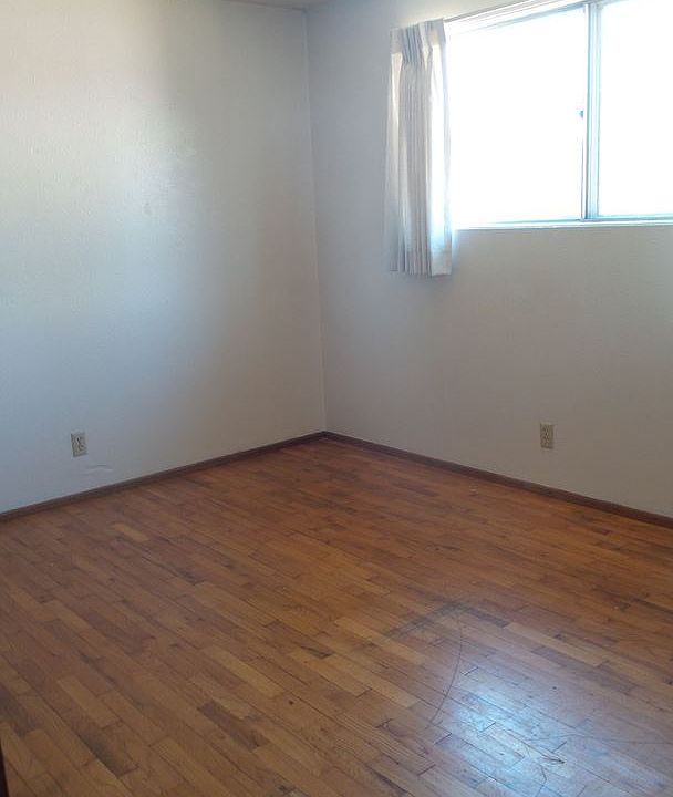2nd image of 1412 N 10th St