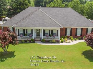 117 Chambray Dr, Owens Cross Roads, AL 35763