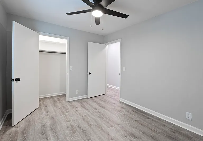 2502 Sharondale Dr — Photo 23