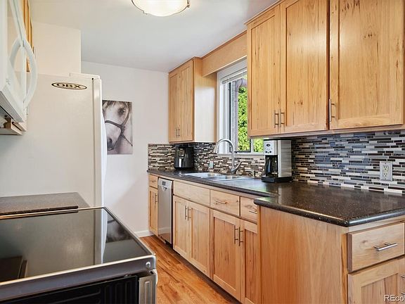 3rd image of 2325 W Ford Place
