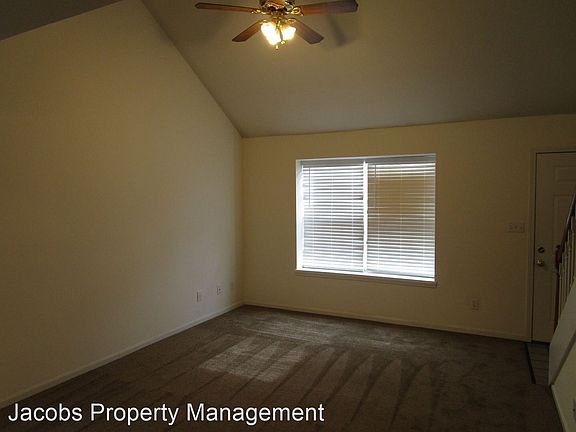 3rd image of 3501 La Mesa Dr