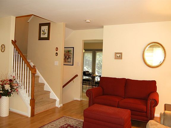 2nd image of 22 Dovetree Dr