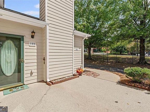 4th image of 460 Tribble Gap Rd APT 102