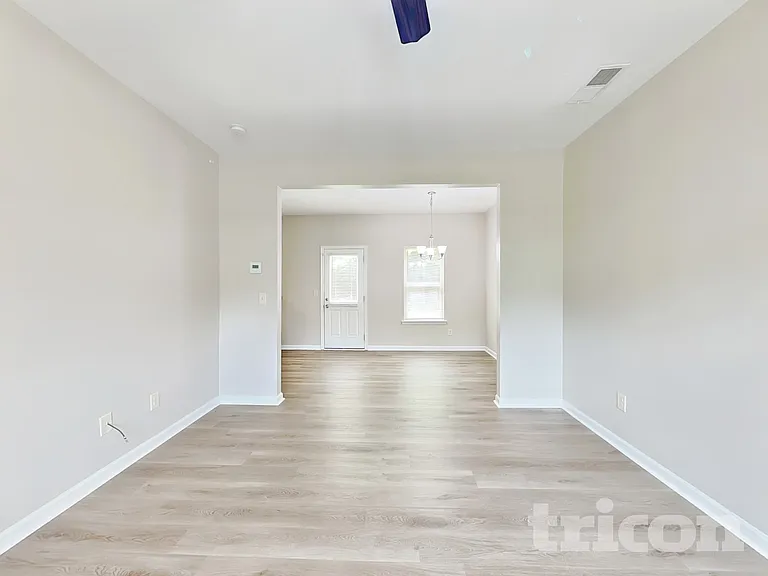 41 Carriage Hills Dr SE — Photo 5