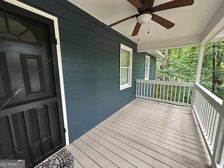3075 Carlton Rd — Photo 2