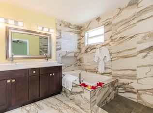 11560 SW 10th Ct, Pembroke Pines, FL 33025