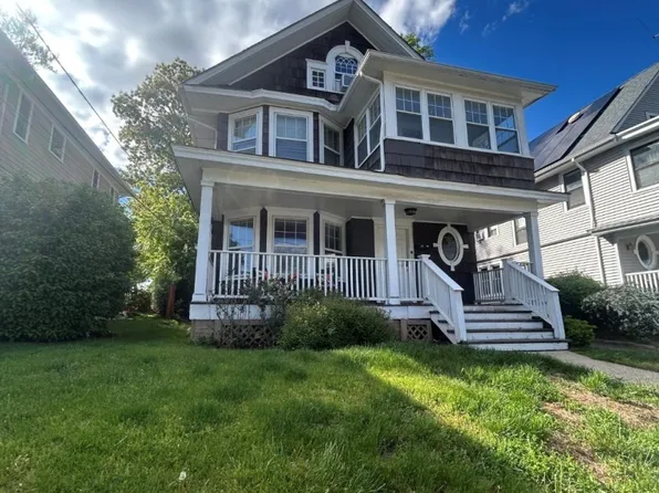 96 Grove St, Montclair, NJ 07042