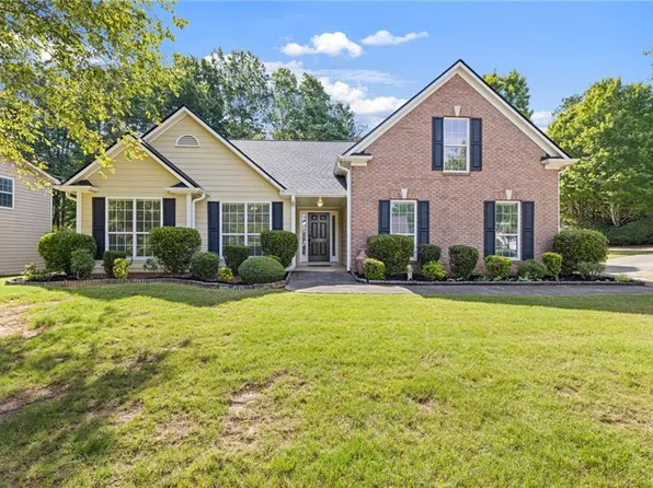 1755 Charleston Oak Cir, Lawrenceville, GA 30043