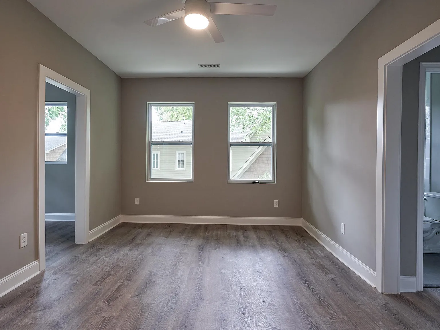 1 bed, 850 sqft, $1,950 — Photo 4
