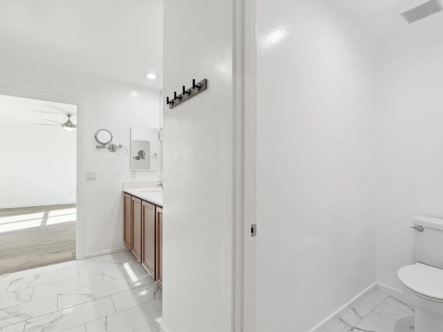 5 bed, 3390 sqft, $3,000 — Photo 4
