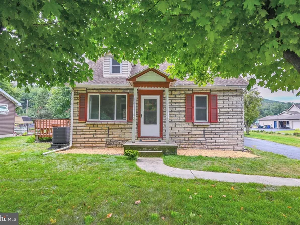 1127 York Rd, Mechanicsburg, PA 17055