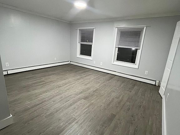 2nd image of 2111 Seward Ave Floor 2