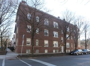 3221 N Leavitt St #4, Chicago, IL 60618