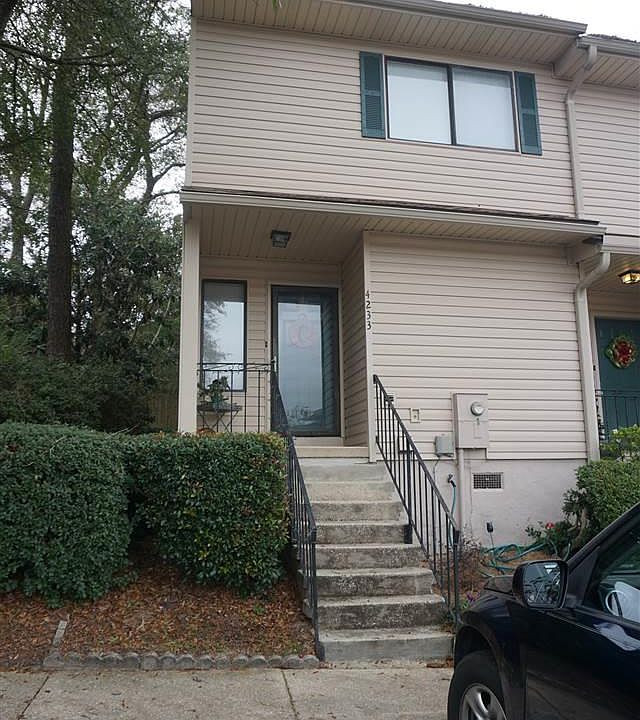 1st image of 4233 Brookside Dr