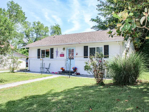 1302 S 9th St, Paducah, KY 42003