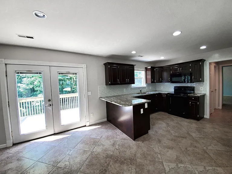 4504 Gage Pl — Photo 7