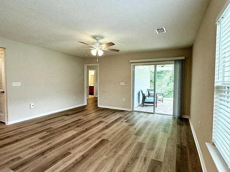 227 Sawmill Landing Dr — Photo 11