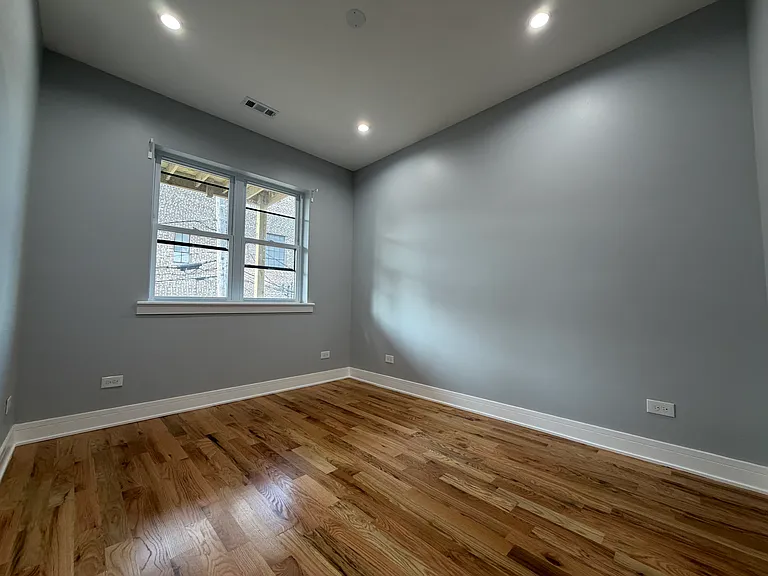 2416 W Gladys Ave #2 — Photo 9