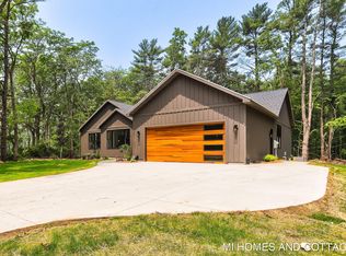 15435 Leonard Rd, Spring Lake, MI 49456