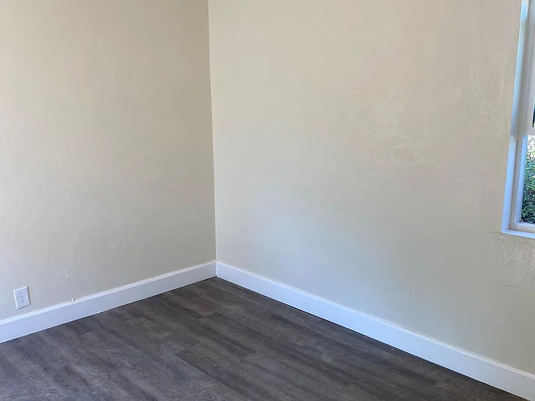 1035 W Peralta Way — Photo 8