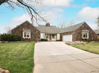 1506 N Caddy Ct, Wichita, KS 67212