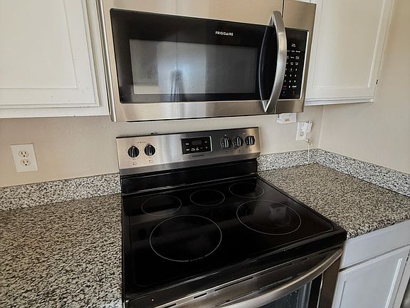 4th image of 5704 W VILLA THERESA Drive