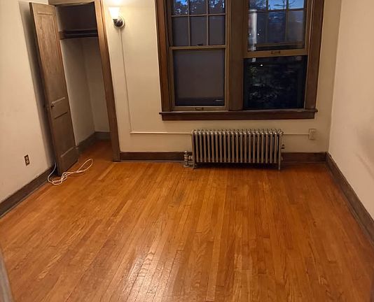 4th image of 1086 University Pl APT 10