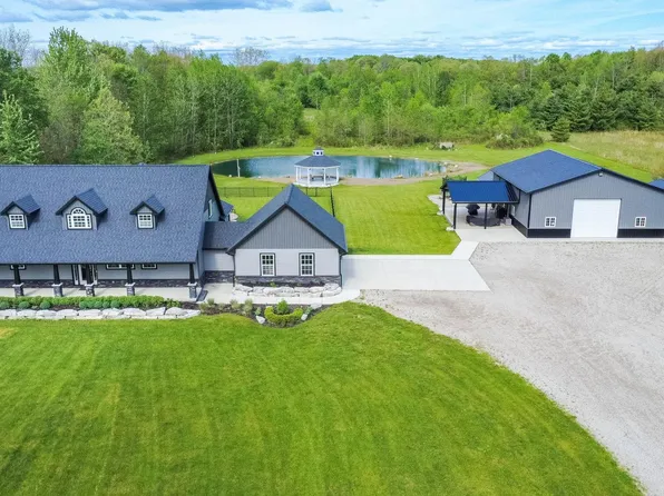 2133 Cove Rd, Goodells, MI 48027