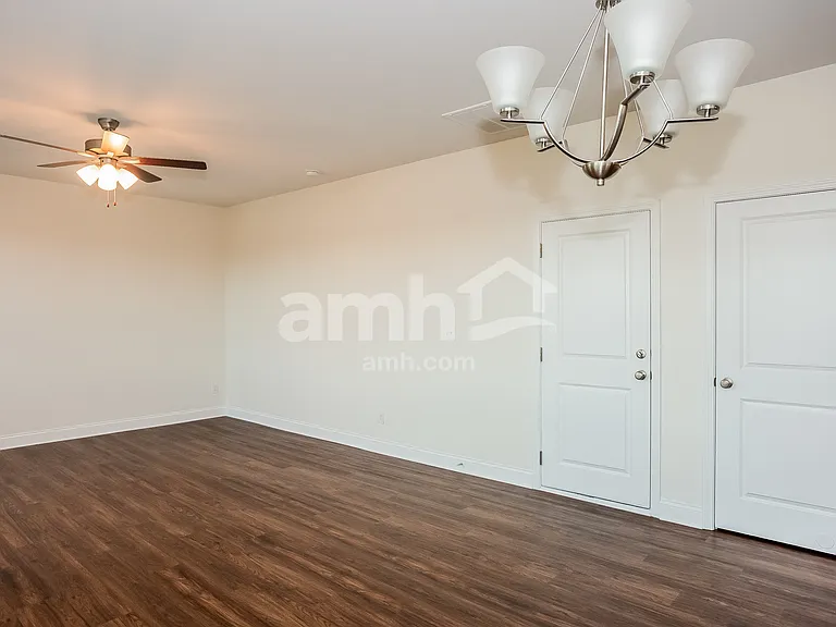 144 Twin River Dr — Photo 7