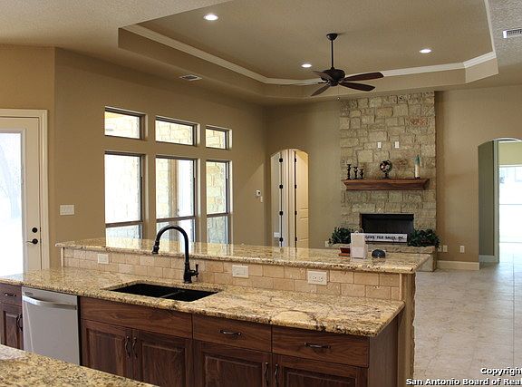 4th image of 112 Hidden Pond Dr