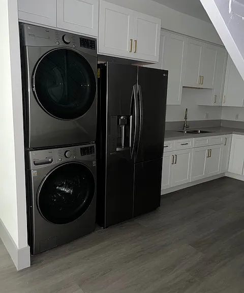 14954 Sherman Way #207 — Photo 2