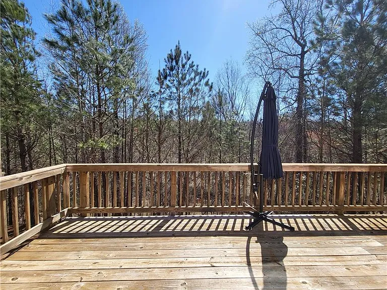 871 Sunset Park Dr — Photo 2