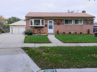 2903 Earl Dr, Warren, MI 48092