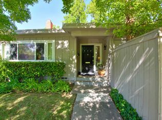 938 Commons Dr, Sacramento, CA 95825