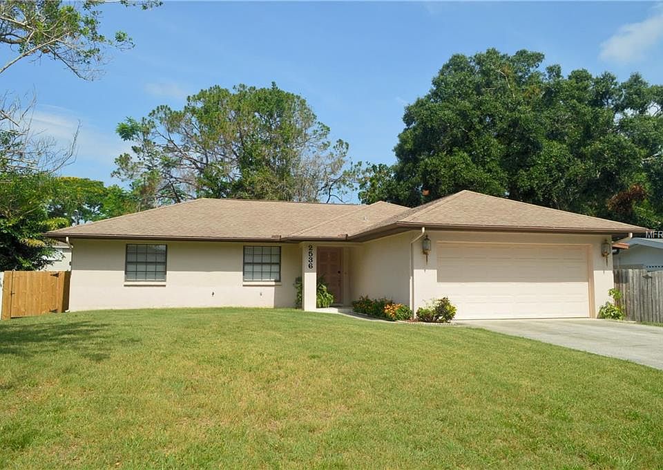 1st image of 2536 Cambridge Dr