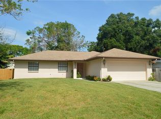 2536 Cambridge Dr, Sarasota, FL 34232