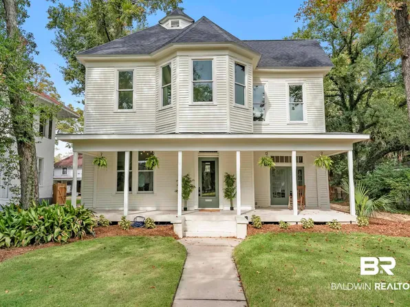 1662 Government St, Mobile, AL 36604