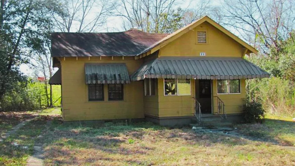 316 Bragg Smith St photo 1