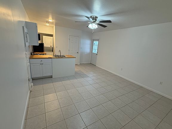 2nd image of 1219 New Orleans St