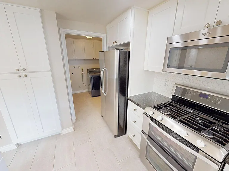 336 Green Moor Pl — Photo 11
