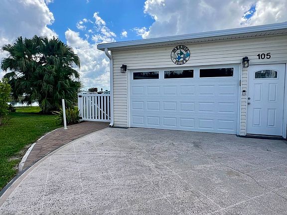 2nd image of 105 Palm Ln E